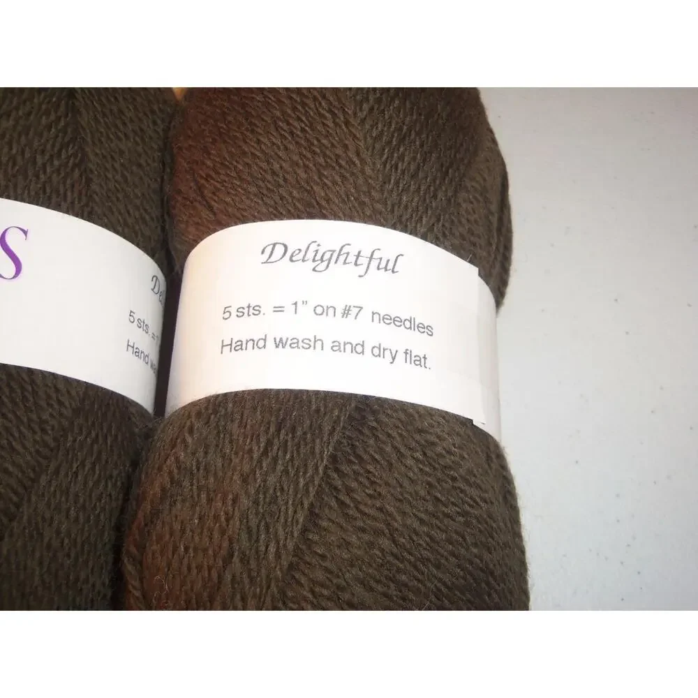 Fiberlicious Yarn Olive #205 Merino Wool 2 Skeins -1215T17